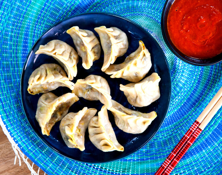 21938_EP2_Momos_full-768x605.jpg