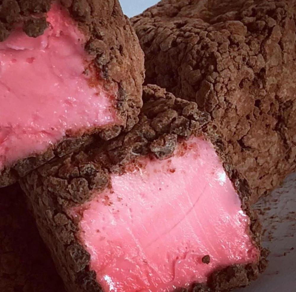 Strawberry marshmallow covered in French cocoa – the mooshy – from House of Nestar.