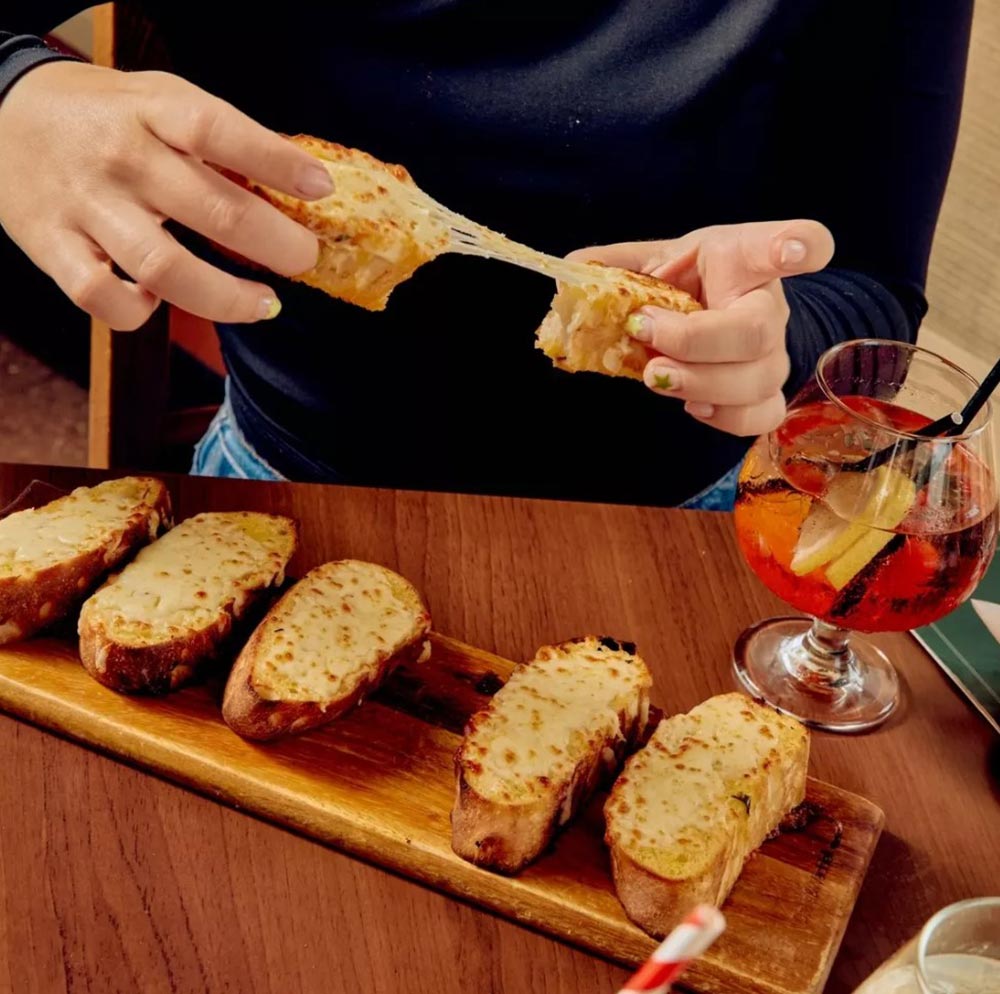 Cheesy Garlic Bread from La Porchetta.